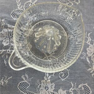 Clear Glass Citrus Juicer